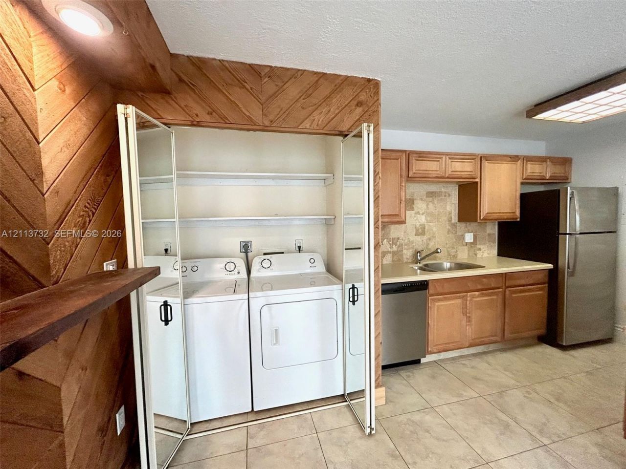 645 Executive Center Dr , Unit R107, West Palm Beach, FL 33401 Photo