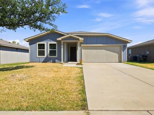 413 E Hull Street , Denison, TX 75021
