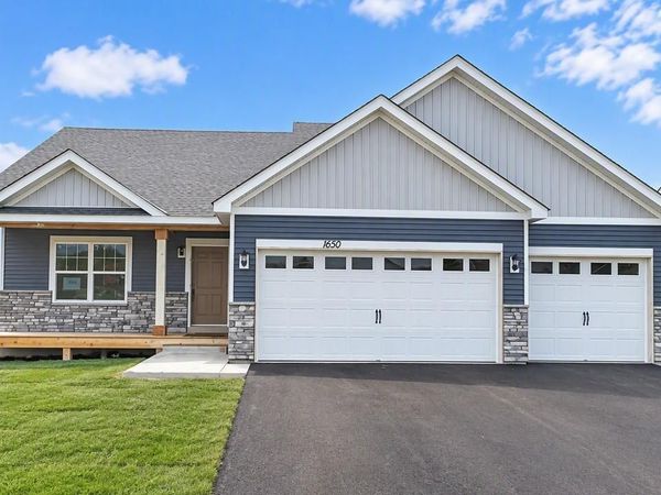 1650 Shasta Drive, Shakopee, MN 55379