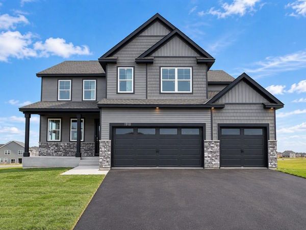 1918 Shady View Court, Shakopee, MN 55379