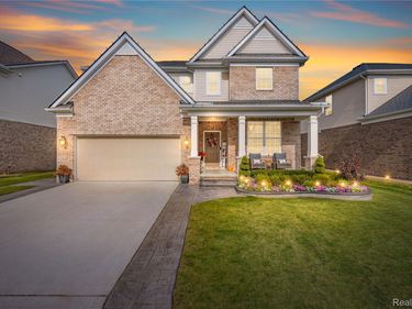 3829 Summit Drive , Sterling Heights, Mi 48314