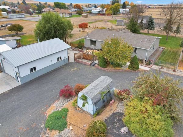165 NE Dungan Rd, Creston, WA 99117