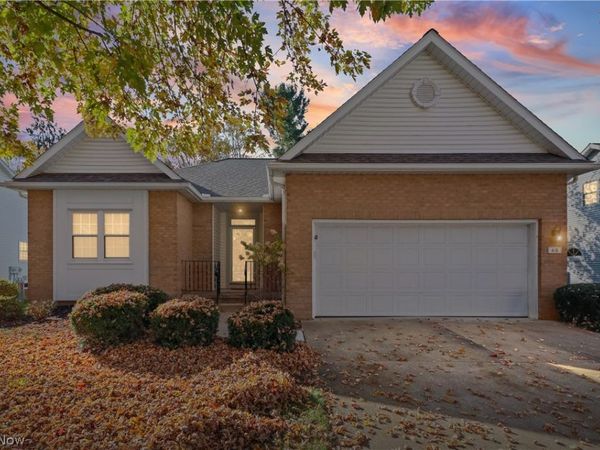 631 N Ridgecliff Street, Tallmadge, OH 44278