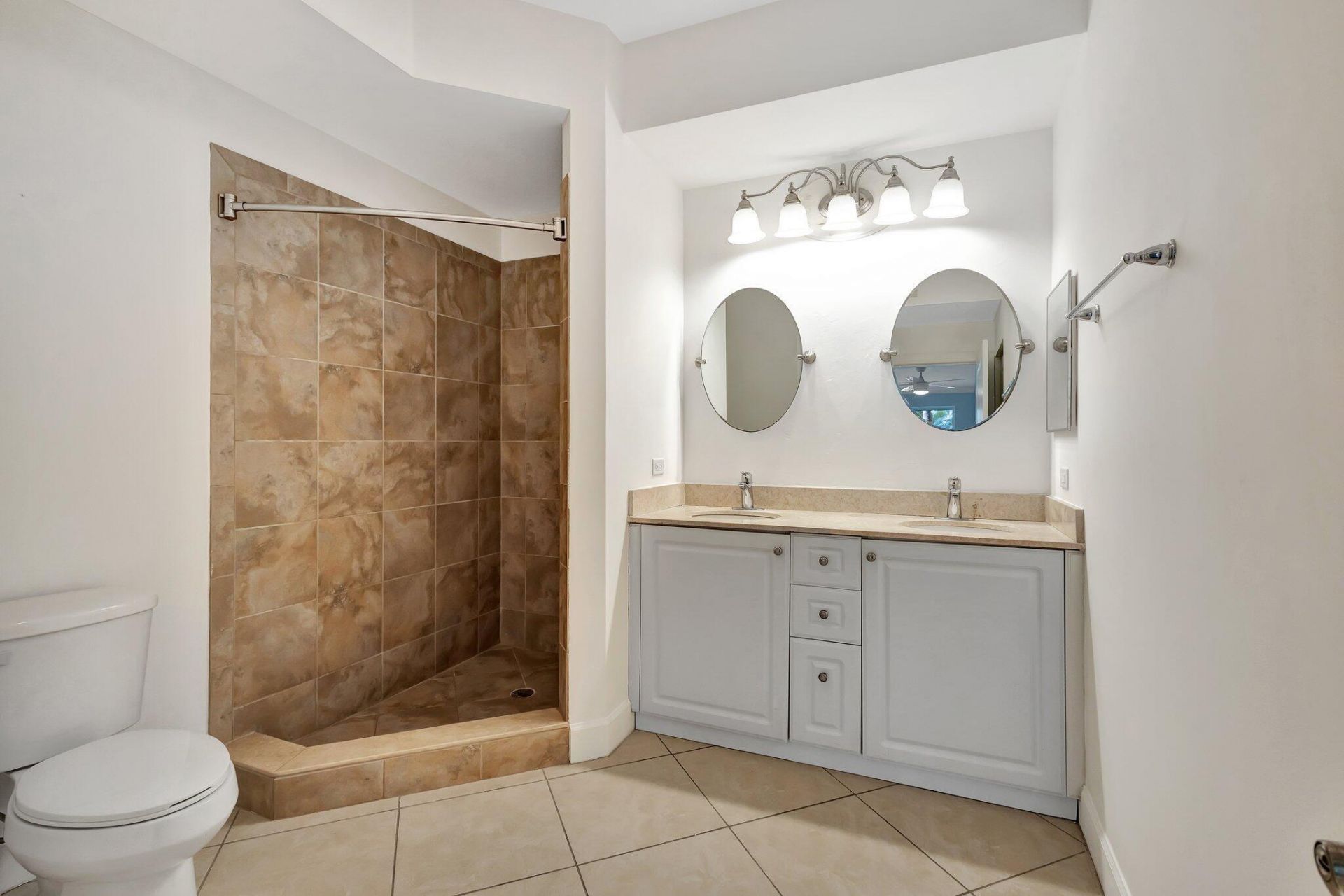 1660 Renaissance Commons Boulevard, Unit 2124, Boynton Beach, FL 33426 Photo