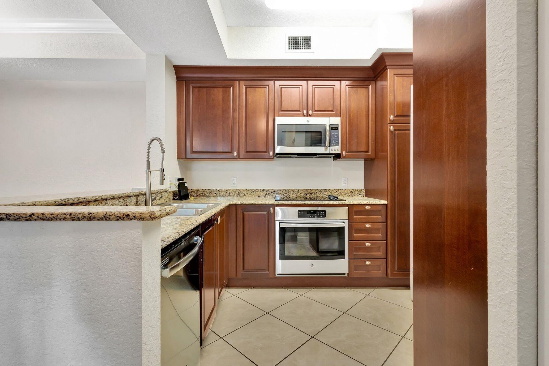 1660 Renaissance Commons Boulevard, Unit 2124, Boynton Beach, FL 33426 Photo