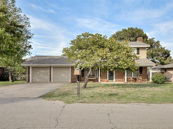1506 W Ash Street, El Reno, OK 73036