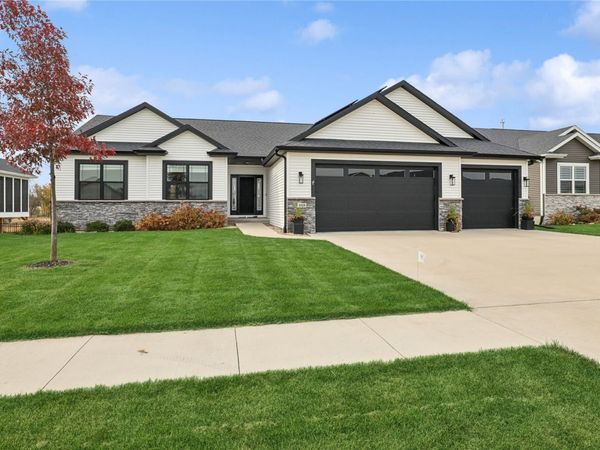 1018 Archer Drive , Marion, IA 52302