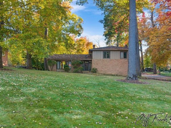 2958 Sherbrook Drive, Springfield, OH 44685