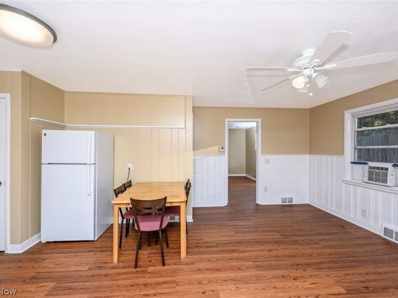69 W Hiram Street , Barberton, OH 44203 Photo 12