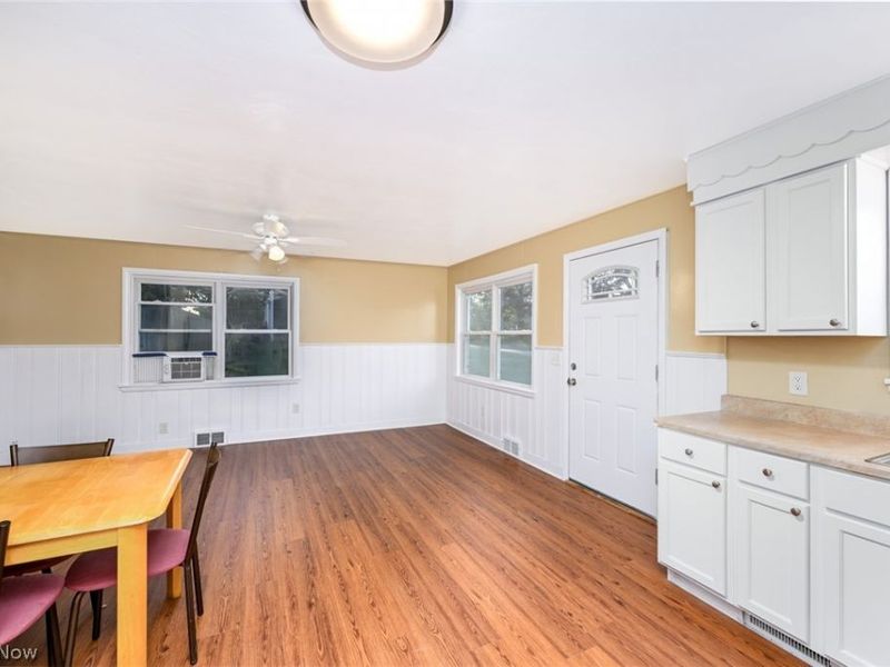 69 W Hiram Street , Barberton, OH 44203 Photo 13