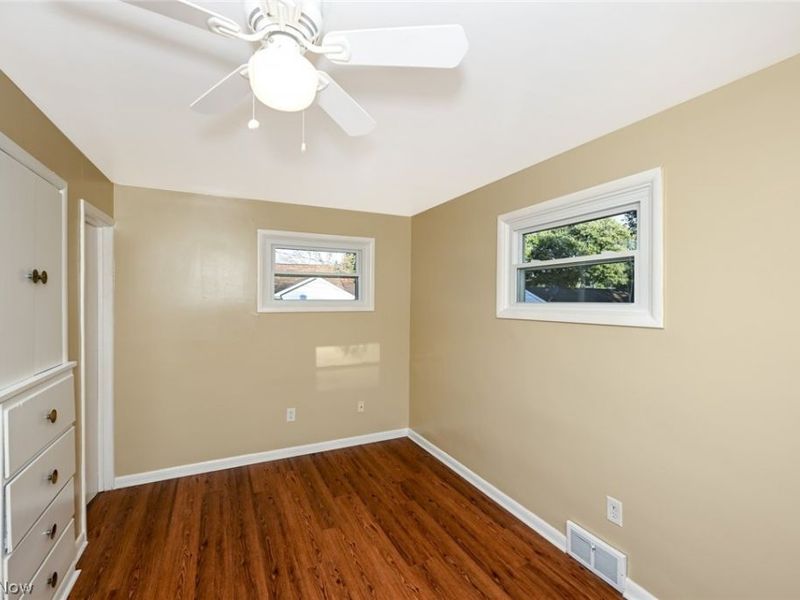 69 W Hiram Street , Barberton, OH 44203 Photo 15