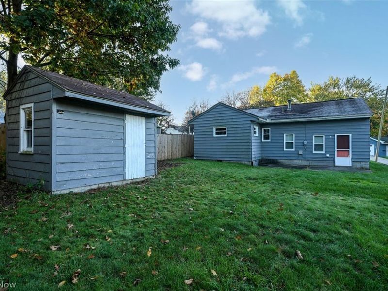 69 W Hiram Street , Barberton, OH 44203 Photo 35