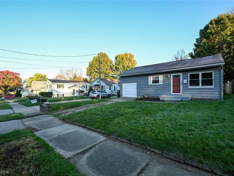69 W Hiram Street , Barberton, OH 44203 Photo 4