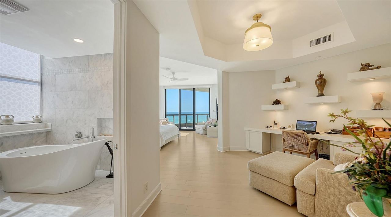 1241 Gulf Of Mexico Drive, Unit 803, Longboat Key, FL 34228 Photo