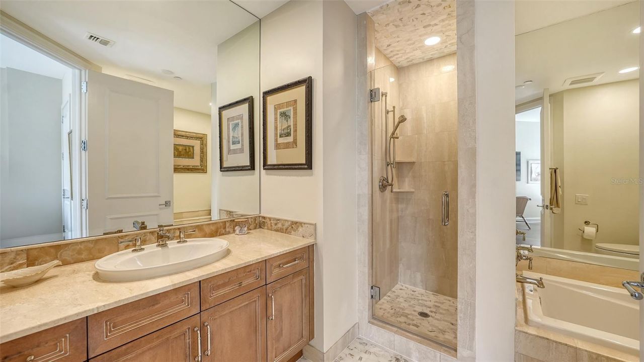 1241 Gulf Of Mexico Drive, Unit 803, Longboat Key, FL 34228 Photo