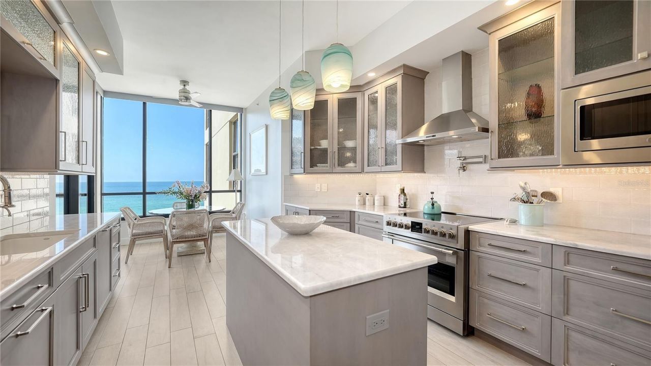 1241 Gulf Of Mexico Drive, Unit 803, Longboat Key, FL 34228 Photo