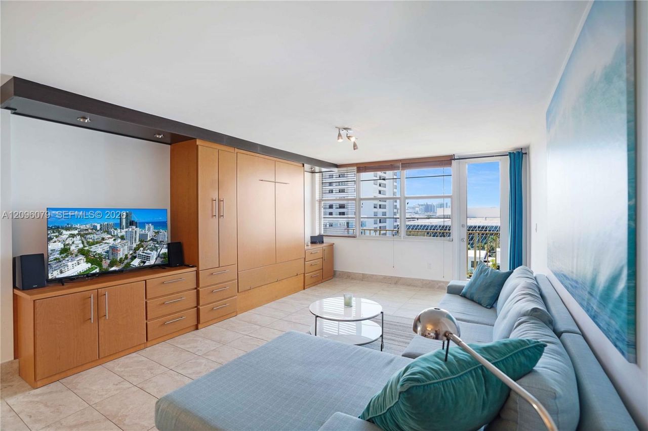 245 18 St , Unit 902, Miami Beach, FL 33139 Photo