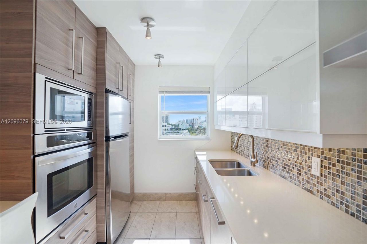 245 18 St , Unit 902, Miami Beach, FL 33139 Photo