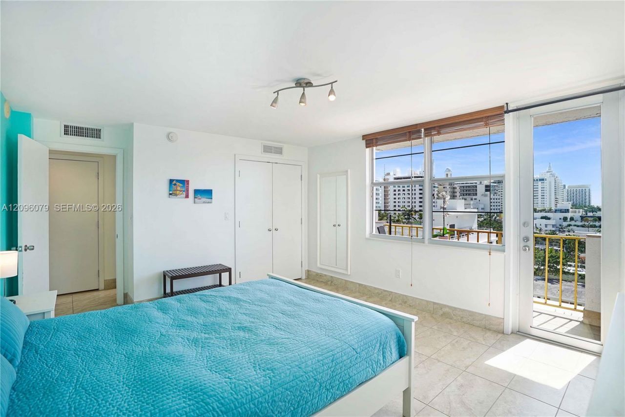 245 18 St , Unit 902, Miami Beach, FL 33139 Photo