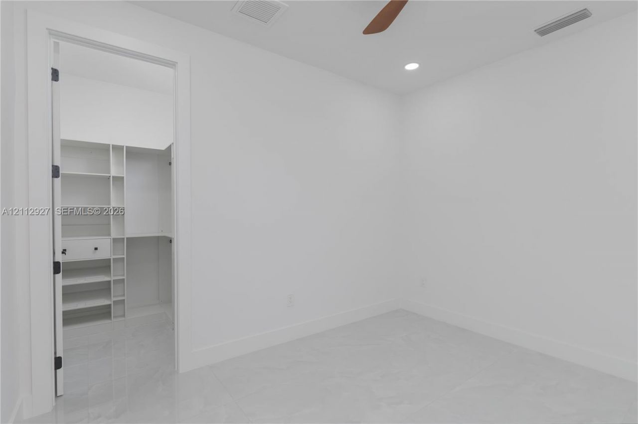 1705 NE 28 St , Cape Coral, FL 33909 Photo