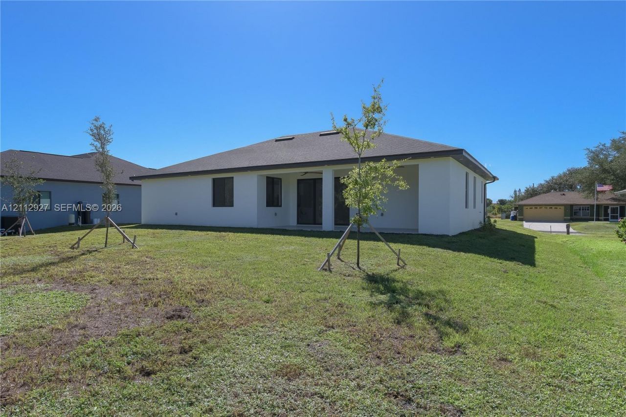 1705 NE 28 St , Cape Coral, FL 33909 Photo
