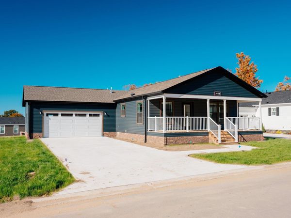 1459 Betsys Cove, Traverse City, MI 49686