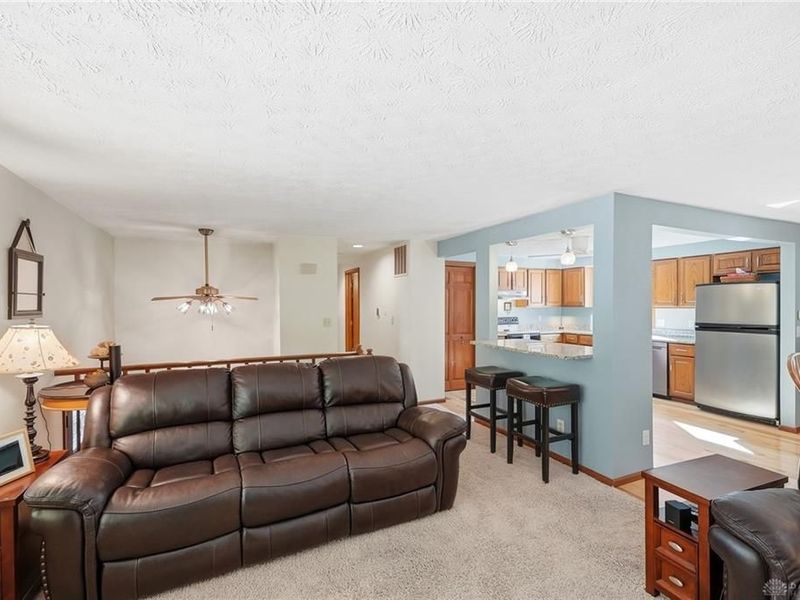 1683 Garry Drive, Bellbrook, OH 45305 Photo 11