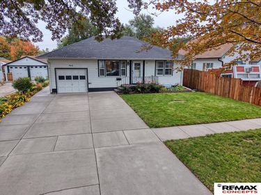 4016 Touzalin Avenue, Lincoln, NE 68507
