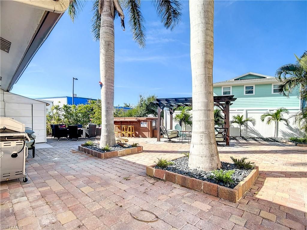 217 Miramar St , Fort Myers Beach, FL 33931 Photo