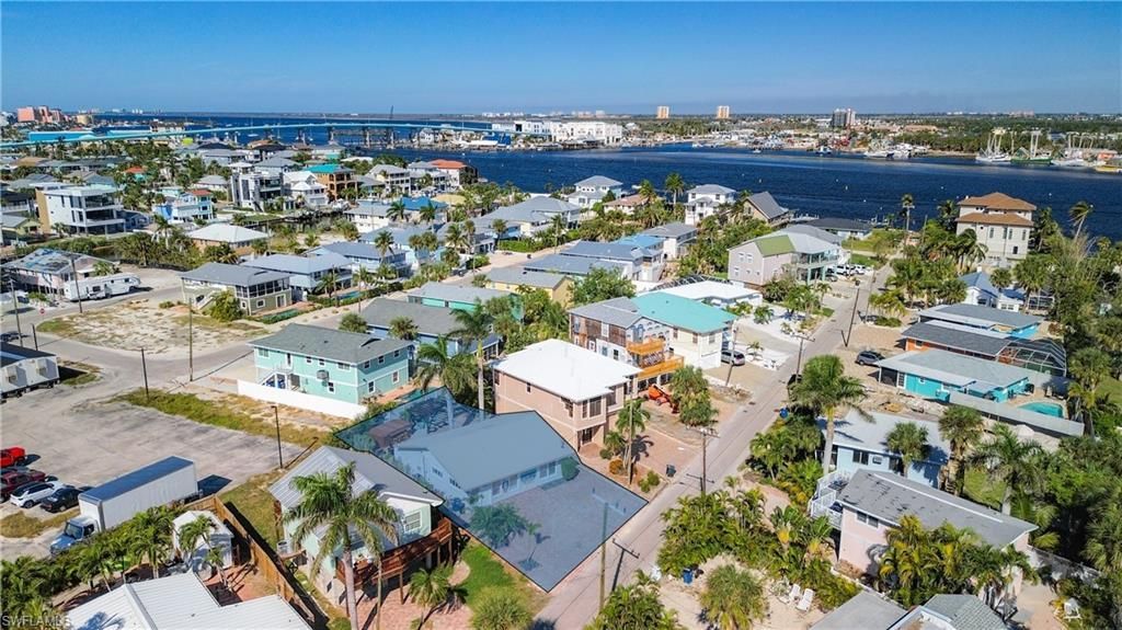 217 Miramar St , Fort Myers Beach, FL 33931 Photo