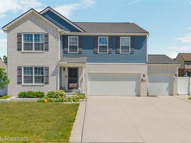 58176 Thomas Drive , New Haven Village, Mi 48048