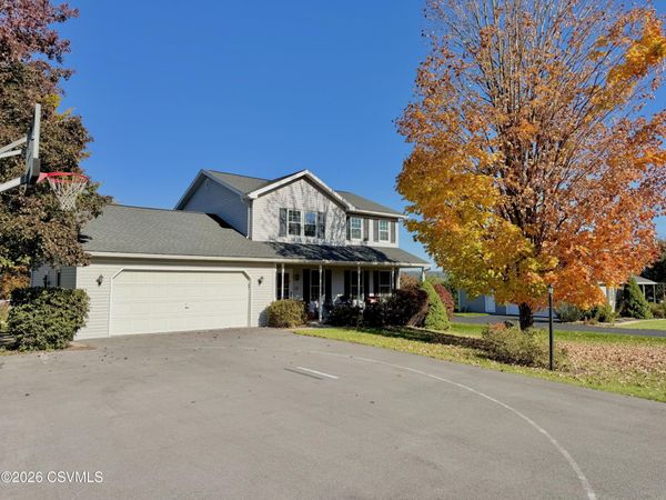 12 MEADOWVIEW Drive , Selinsgrove, PA 17870