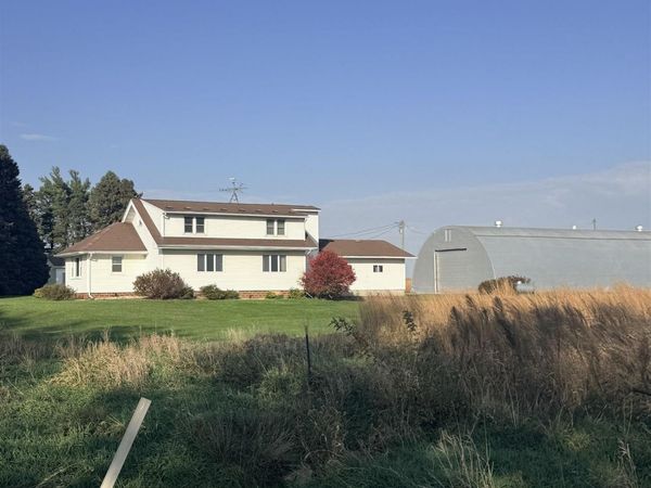 2064 Thompson Avenue, Rowan, IA 50470