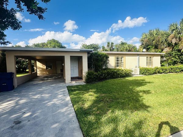 1572 W 10th Street, Riviera Beach, FL 33404