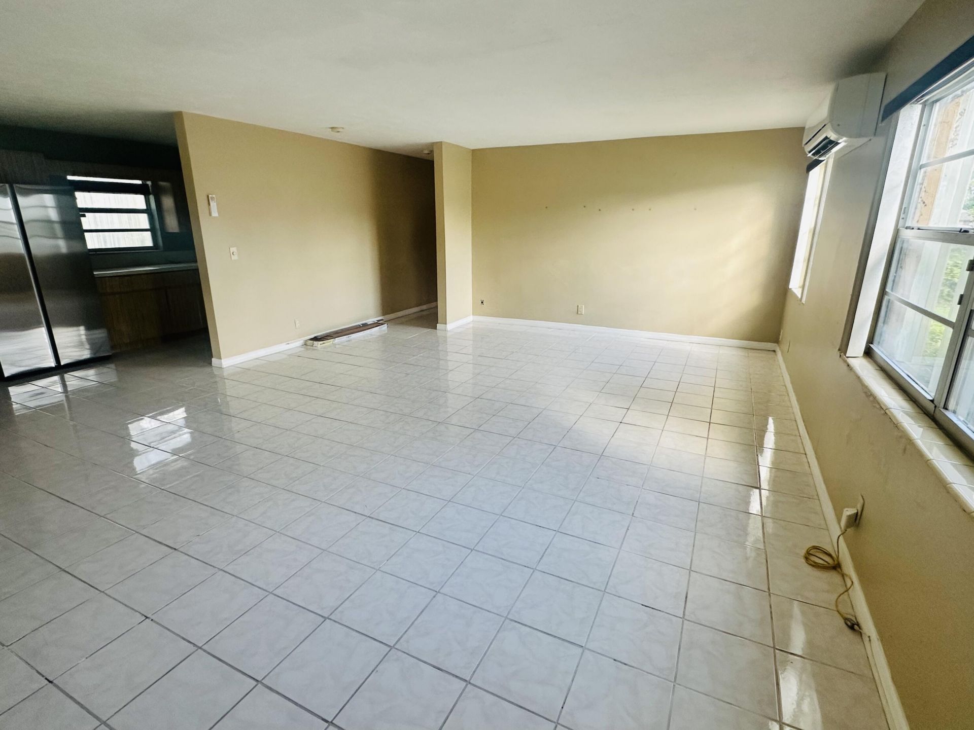 1572 W 10th Street, Riviera Beach, FL 33404 Photo