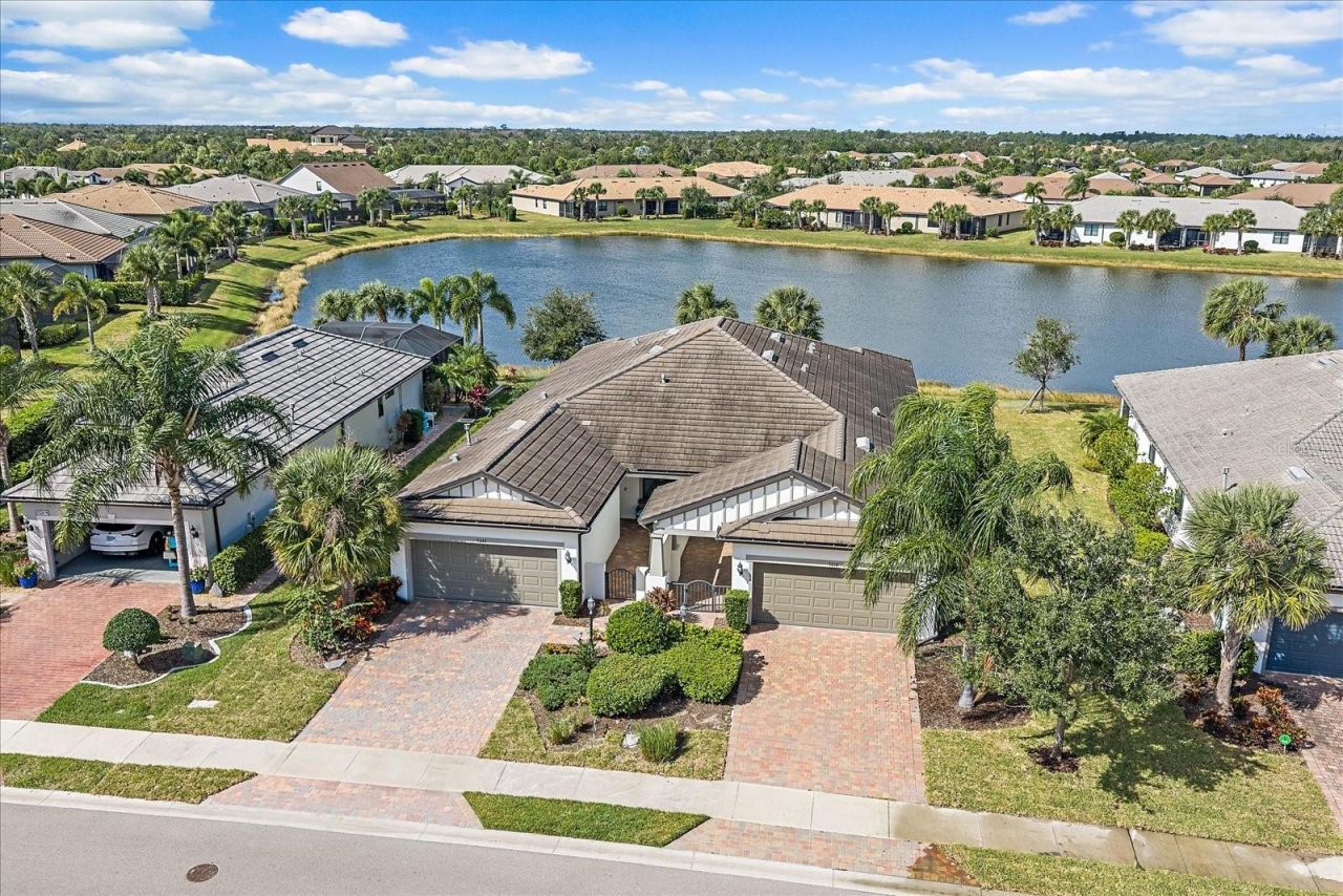 7022 Holbrook Cove , Lakewood Ranch, FL 34202 Photo