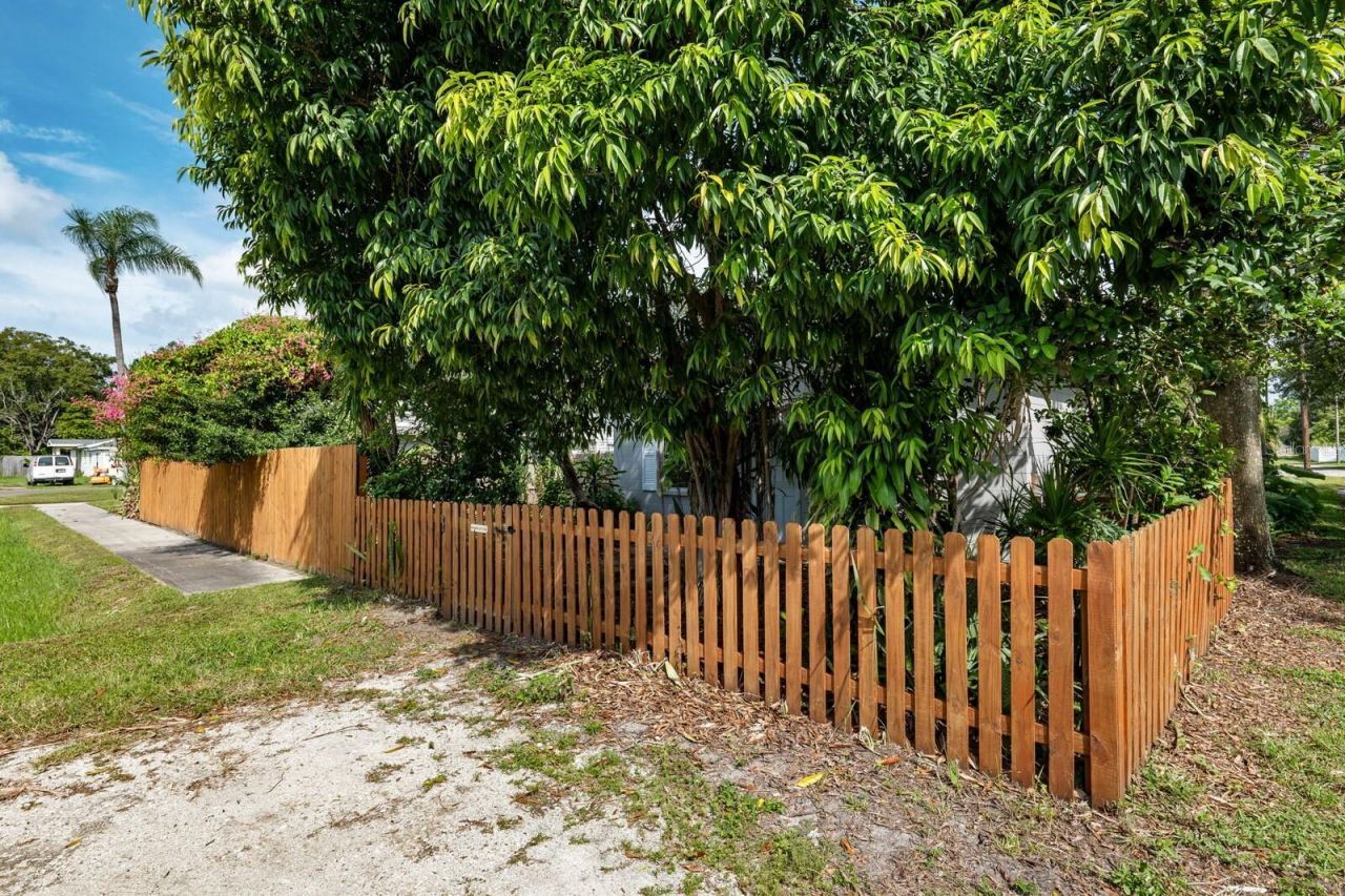 5101 37th Street N, Saint Petersburg, FL 33714 Photo