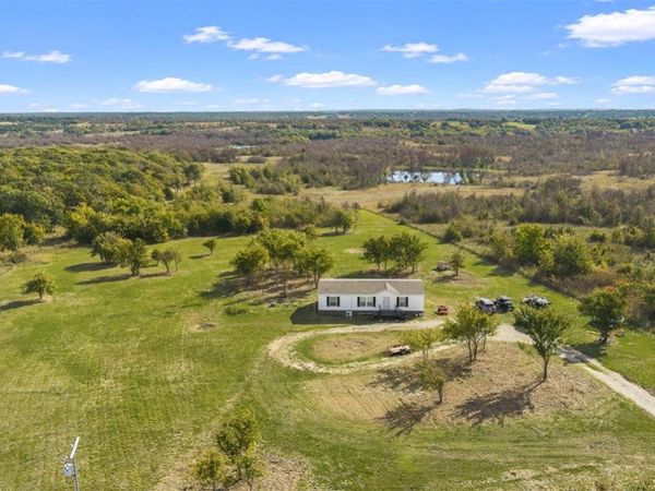 8762 Roundtree Road, Sulphur, OK 73086