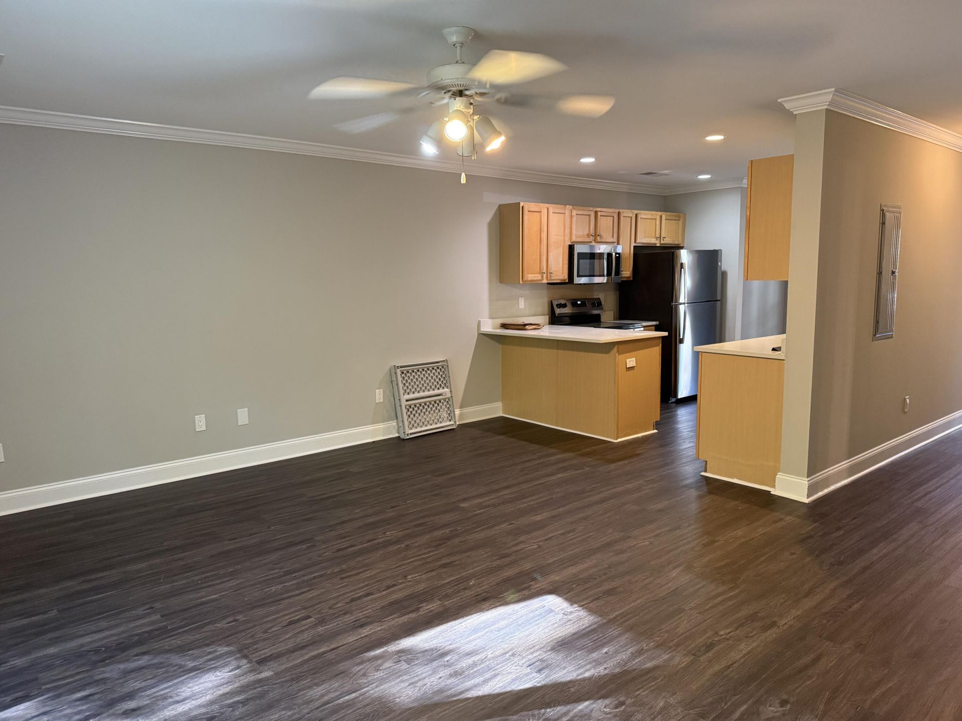 5005 Double Fox Road Photo 4