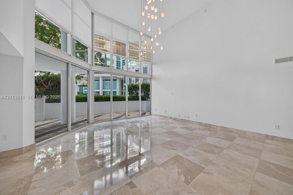 3131 NE 188th St, Unit 1-303, Aventura, FL 33180 Photo