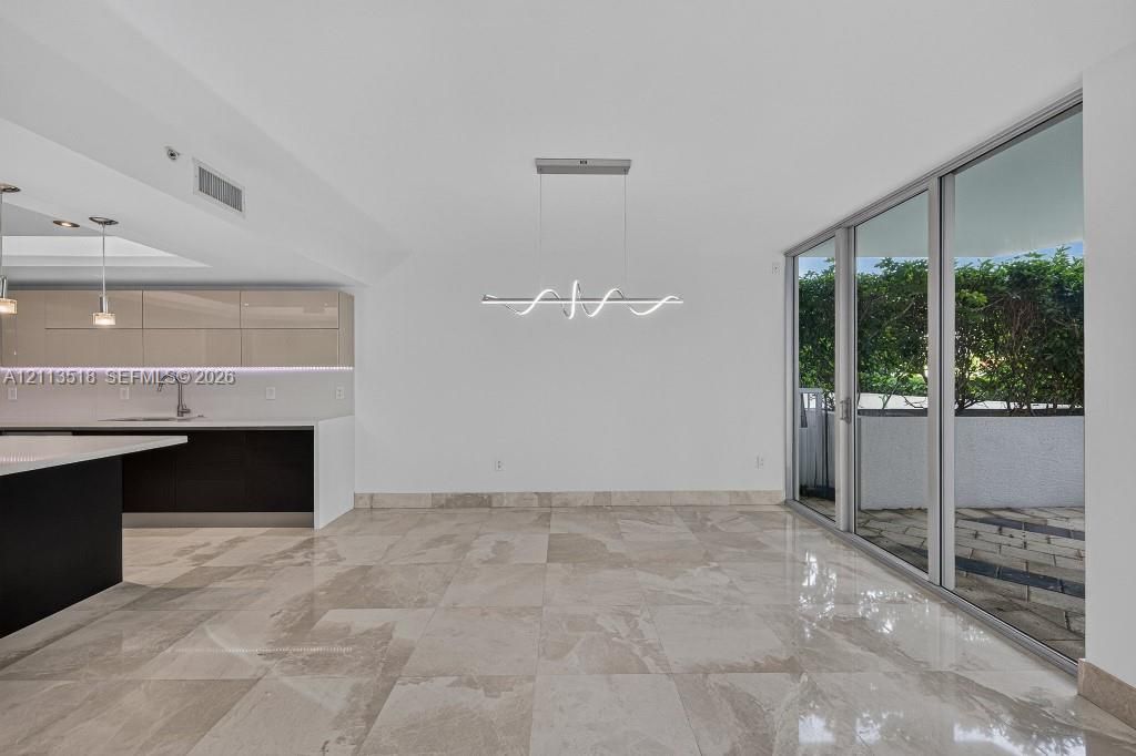 3131 NE 188th St, Unit 1-303, Aventura, FL 33180 Photo