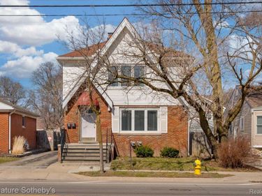 1407 E 14 Mile Rd Unit #2 , Birmingham, Mi 48009