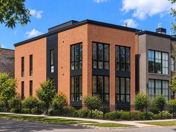 2504 W PALMER Street , Chicago, IL 60647