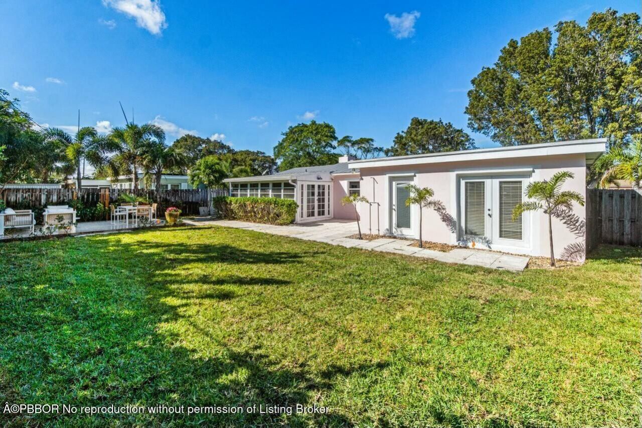 240 Forest Hill Boulevard, West Palm Beach, FL 33405 Photo