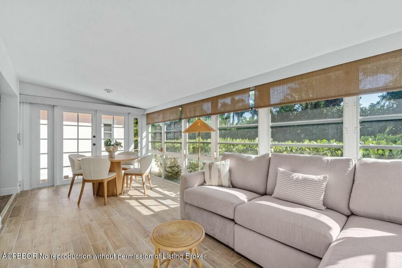 240 Forest Hill Boulevard, West Palm Beach, FL 33405 Photo