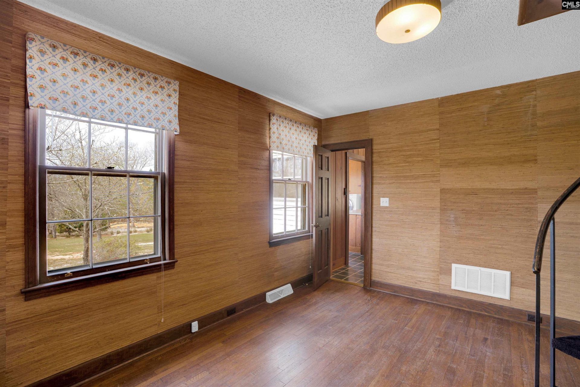 932 Toms Creek Road Photo 26