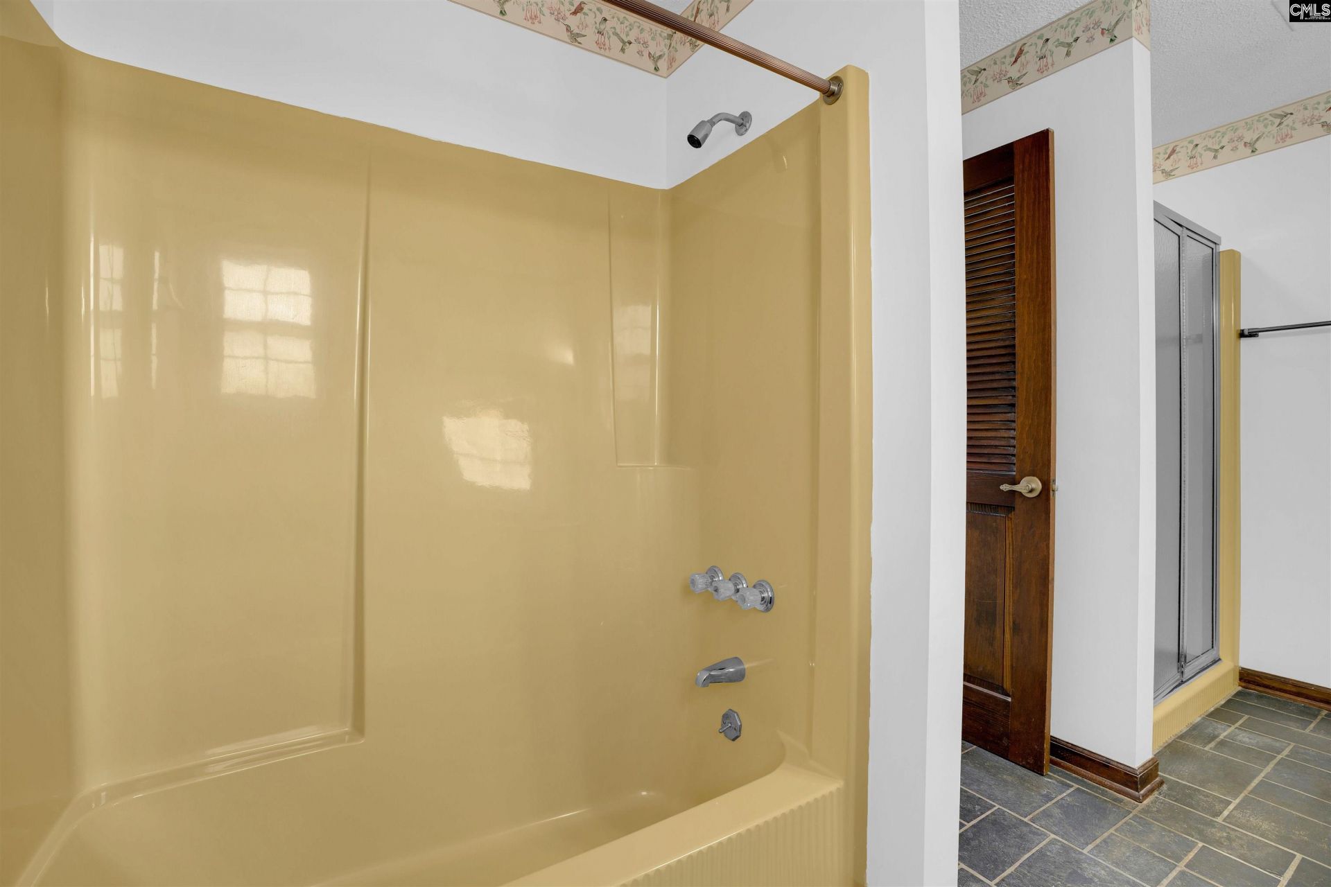 932 Toms Creek Road Photo 33