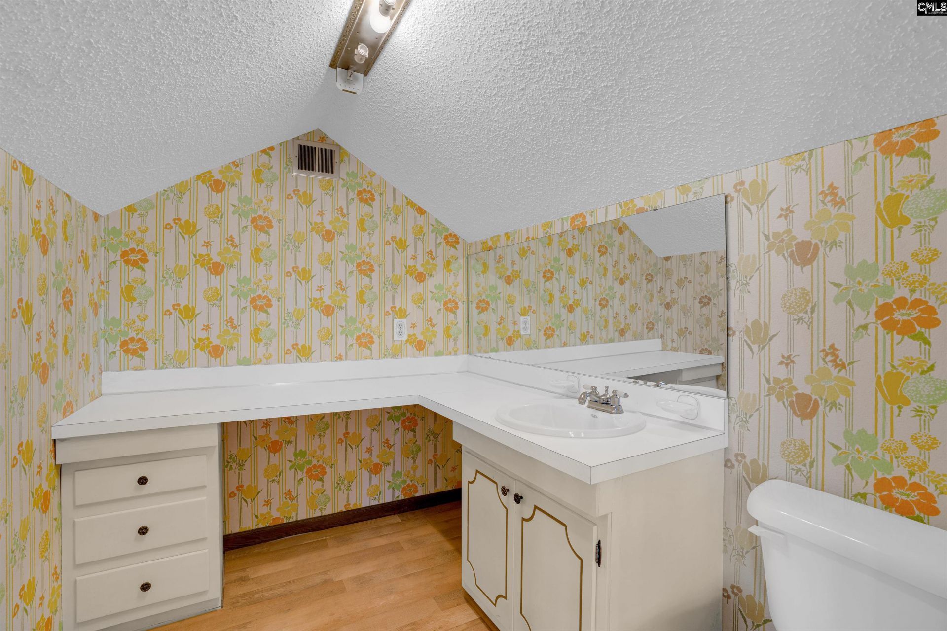 932 Toms Creek Road Photo 37