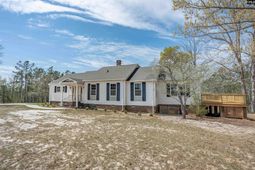 932 Toms Creek Road photo 4