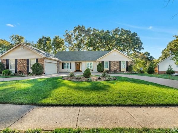 14650 Chesterfield Trails Drive , Chesterfield, MO 63017